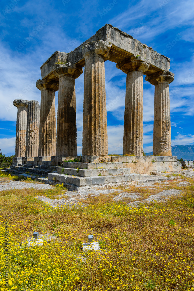 Fototapeta premium Apollo Temple in ancient Corinth