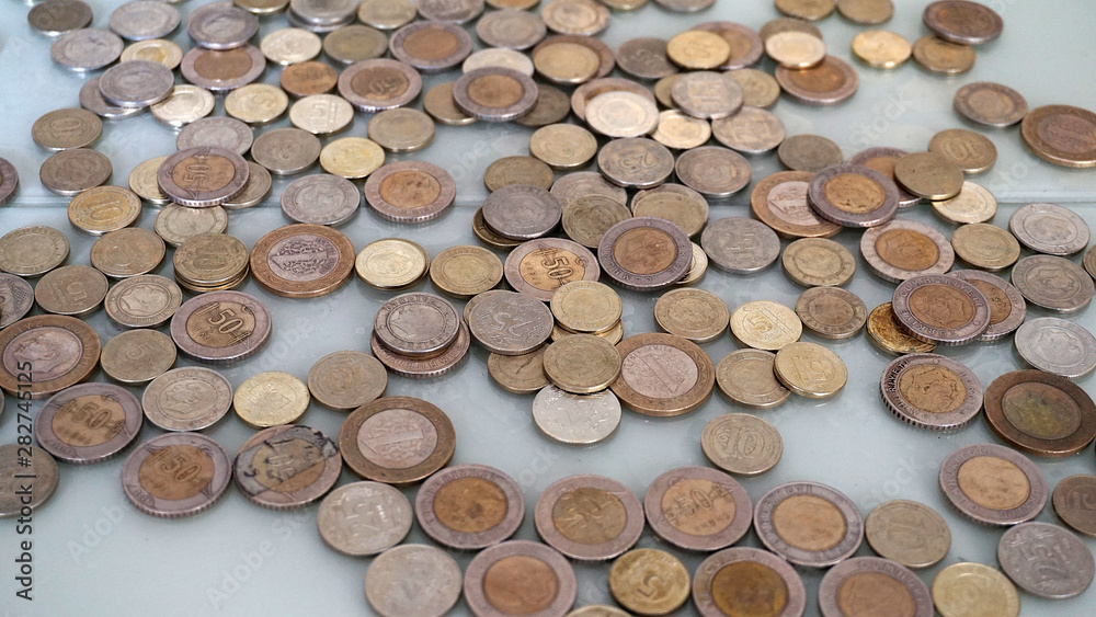 coin counting, counting the metal Turkish lira coin counting, counting the metal Turkish lira