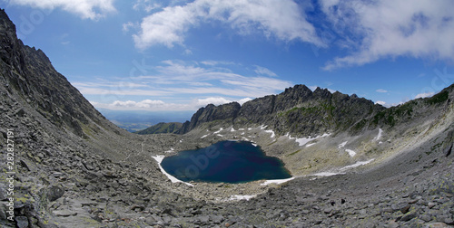  Tatry Wysokie - widok na Dolinę Furkotną i WYżni Wielki Furkotny Staw photo