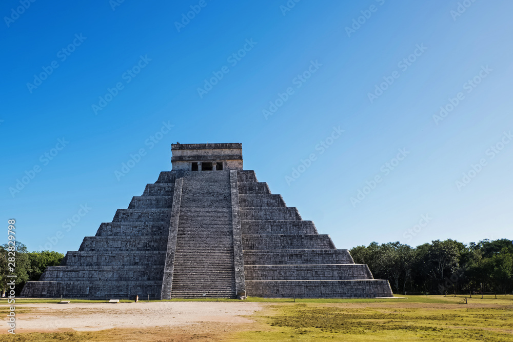 Famous Ancient Mayan temple Chichen itza Famous Ancient Mayan temple Chichen itza