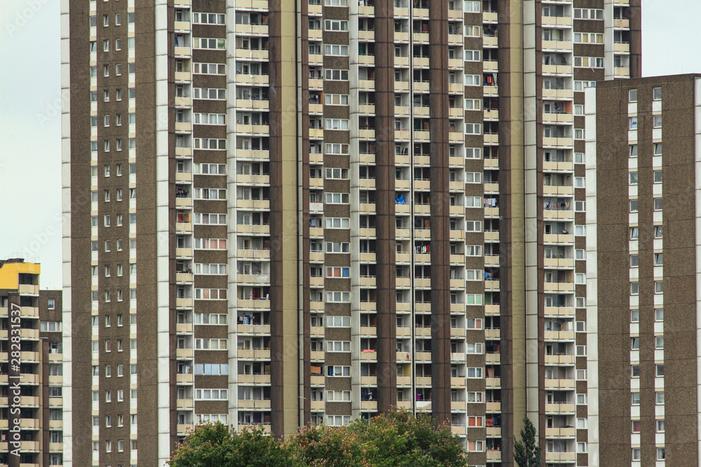 Large inhabited residential house in the satellite town Large inhabited residential house in the satellite town