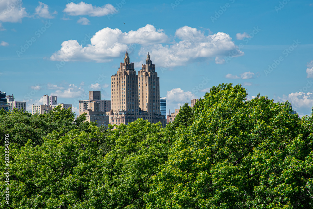 Fototapeta premium Views of Central Park from the roof top of the MET