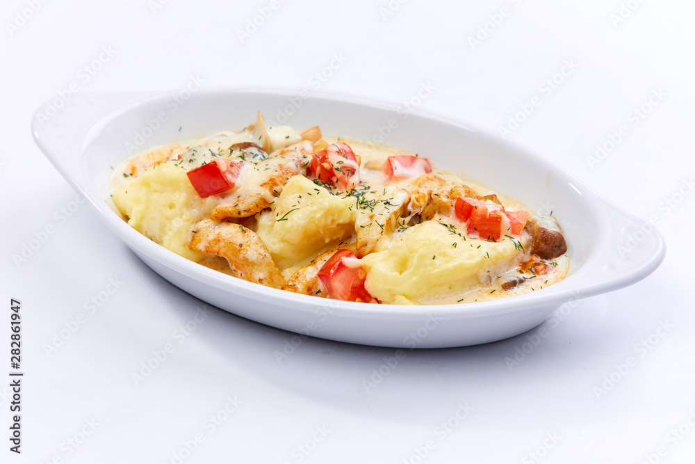 chicken with mashed potato and tomatoes chicken with mashed potato and tomatoes