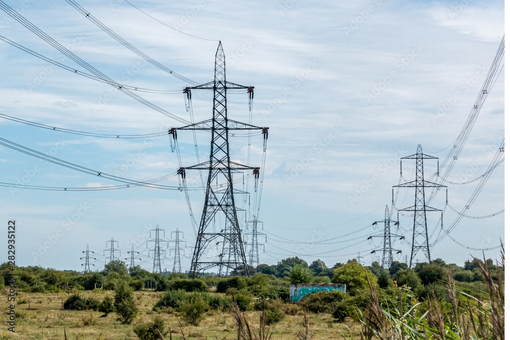 Multiple overhead line power pylon Multiple overhead line power pylon