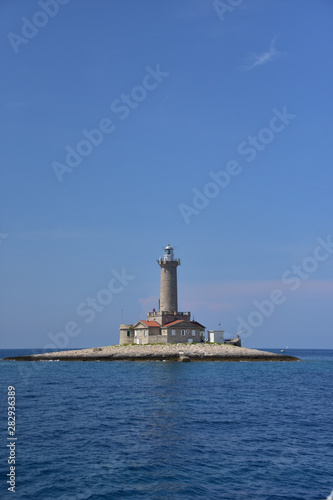 Leuchtturm im Mittelmeer