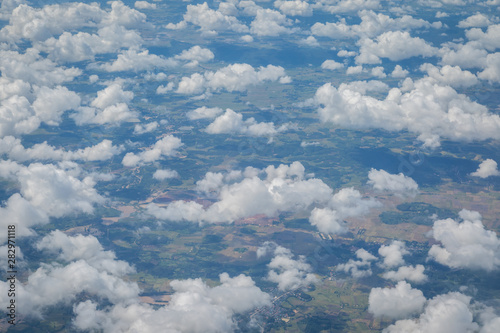 Fototapeta Naklejka Na Ścianę i Meble -  sky and clouds view from airplan