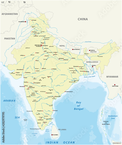 Map of India with the biggest cities and rivers