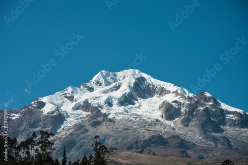 Montaña Nevada de Sorata