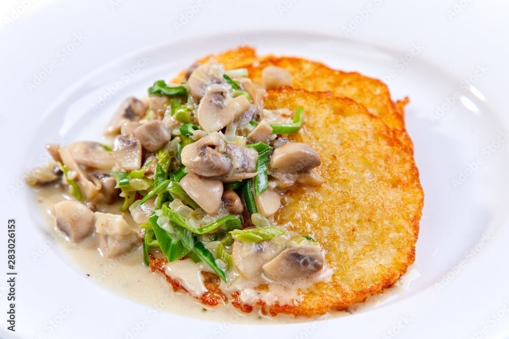 potato pancakes with mushroom sauce potato pancakes with mushroom sauce