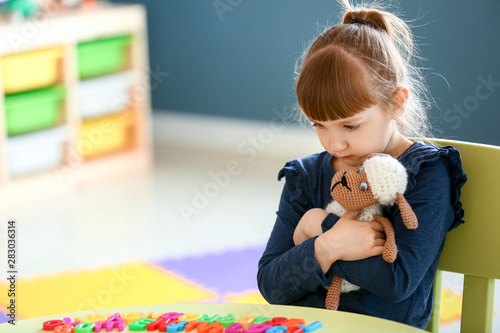 Little girl with autistic d...
