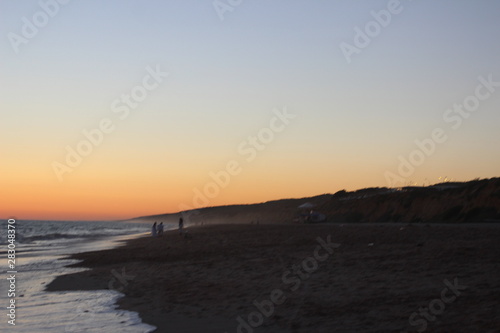 Sonnenuntergang am Strand in Spanien