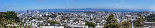 Fototapeta Naklejka Na Ścianę i Meble -  Panoramic cityscape view of San Francisco seen from Upper Market Street.