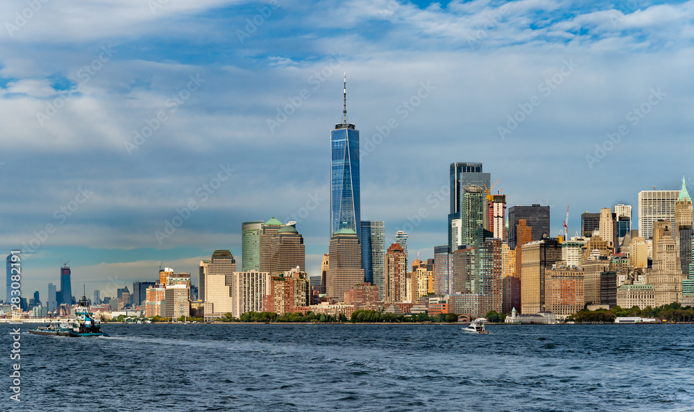 Fototapeta premium Panoramic view of Manhattan skyscrapers in New York.