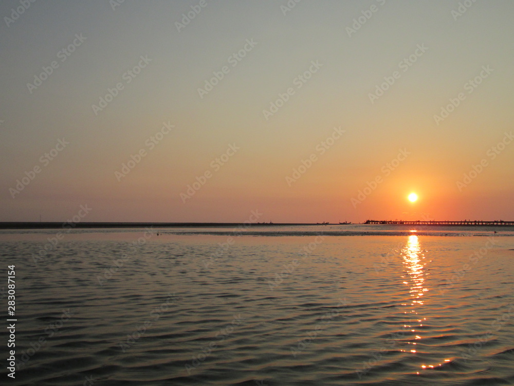 Obraz premium sea sun sky