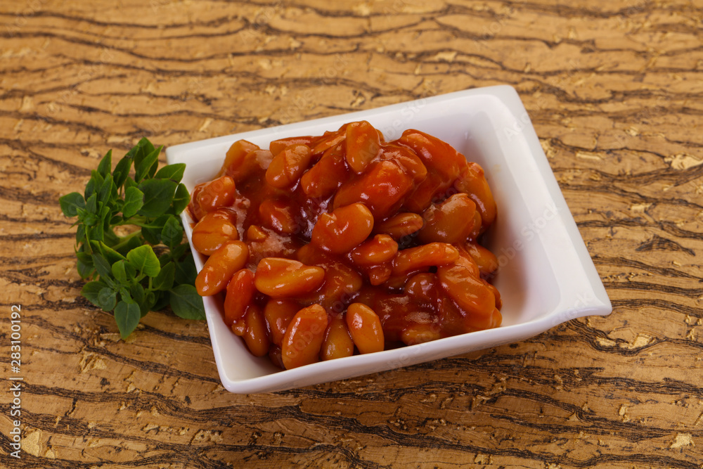 Baked kidney with tomato sauce Baked kidney with tomato sauce