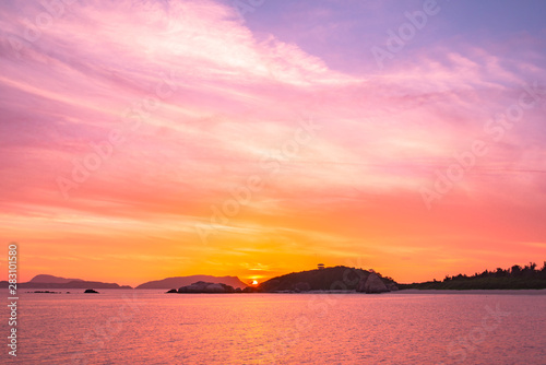 Tableau sur toile 沖縄ケラマ渡嘉敷島のキノコの展望台に沈む夕日
