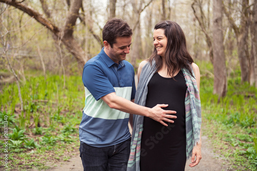 Nice and Romantic moments for pregnant couple © Louis-Photo