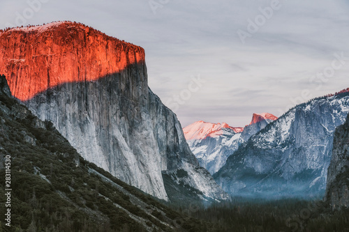 Tunnel View Yosemite National Park red sunset