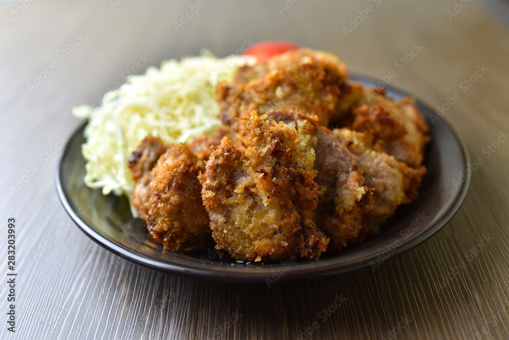 とんかつ とんかつ