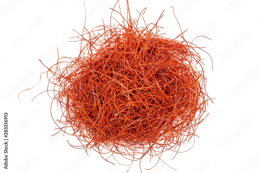 Naklejka premium Lot of whole red chili pepper threads heap flatlay isolated on white background