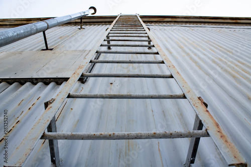 roof acces metal ladder