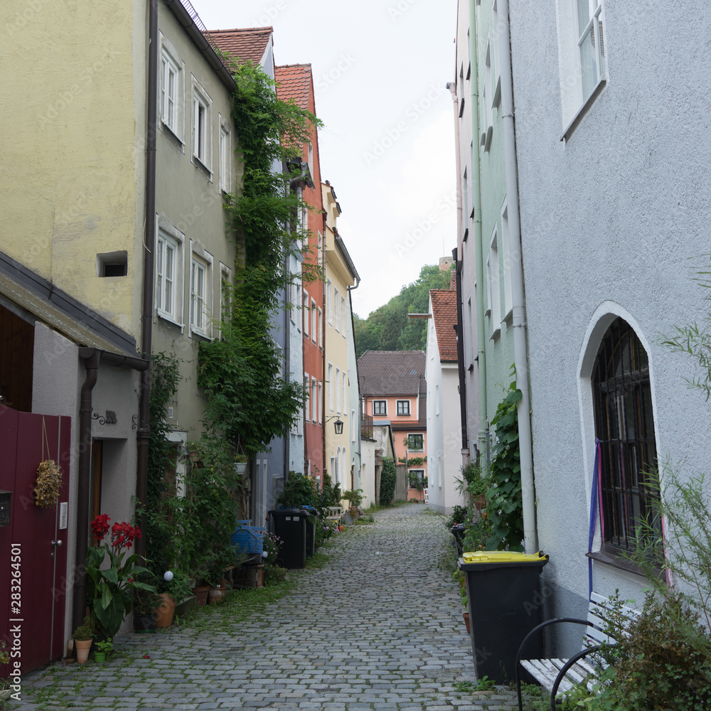 Obraz premium Historische Häuser in der Altstadt von Landsberg am Lech