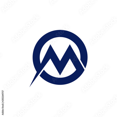 letter om circle overlapping logo vector