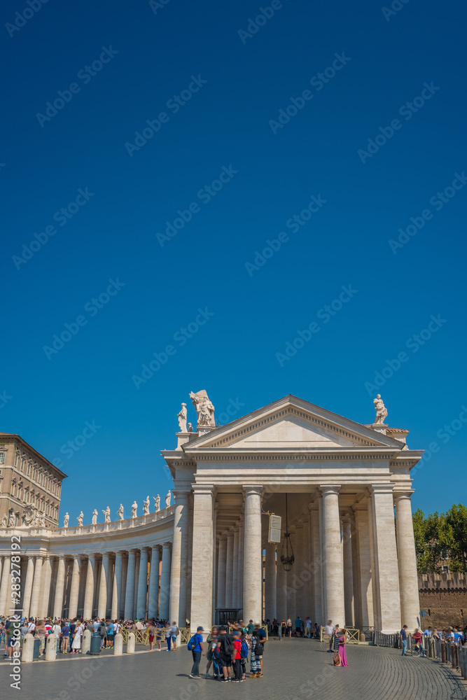 Obraz premium St. Peter's Square Doric Colonnades in the Vatican