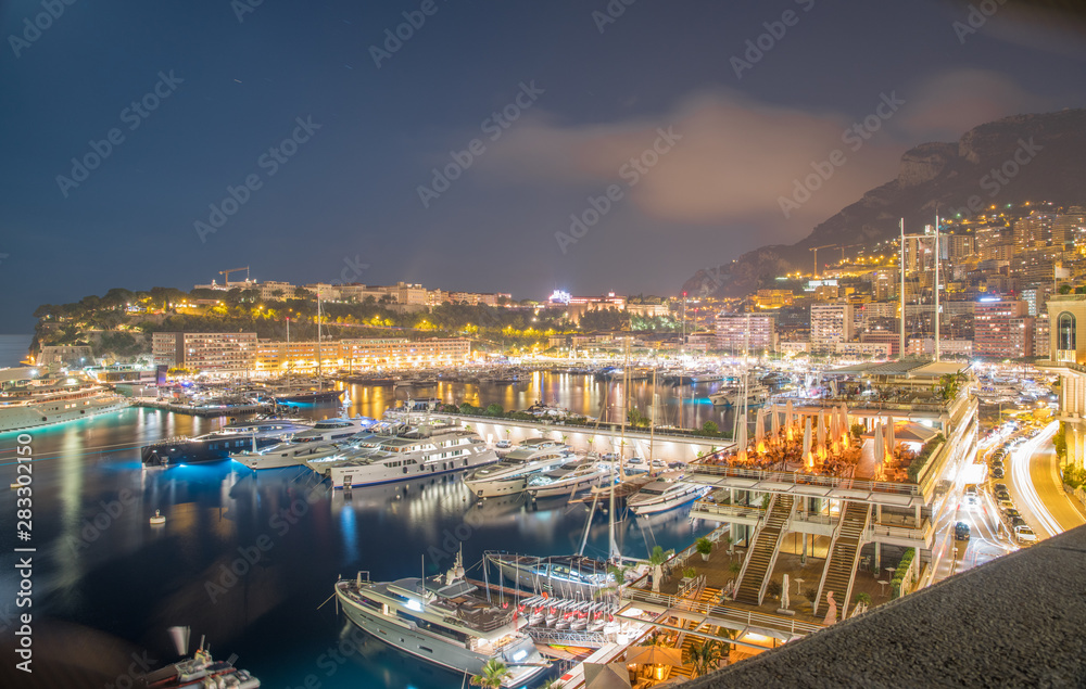 Naklejka premium Monaco by night