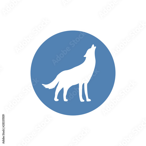 Silhouette of the wolf. Vector logo. wildlife. Wild wolf icon. Vector illustration.