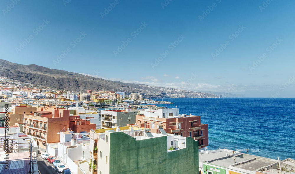 Candelaria, Spanien, 08/01/2019 Bei der Stadt handelt es sich um eine echte gewachsene Stadt und keine künstlich erbaute Touristenhochburg. Die geschichtliche und religiöse Bedeutung macht sie einmali