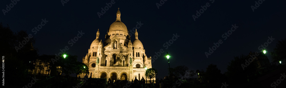 Sacre coeur church in Paris at night