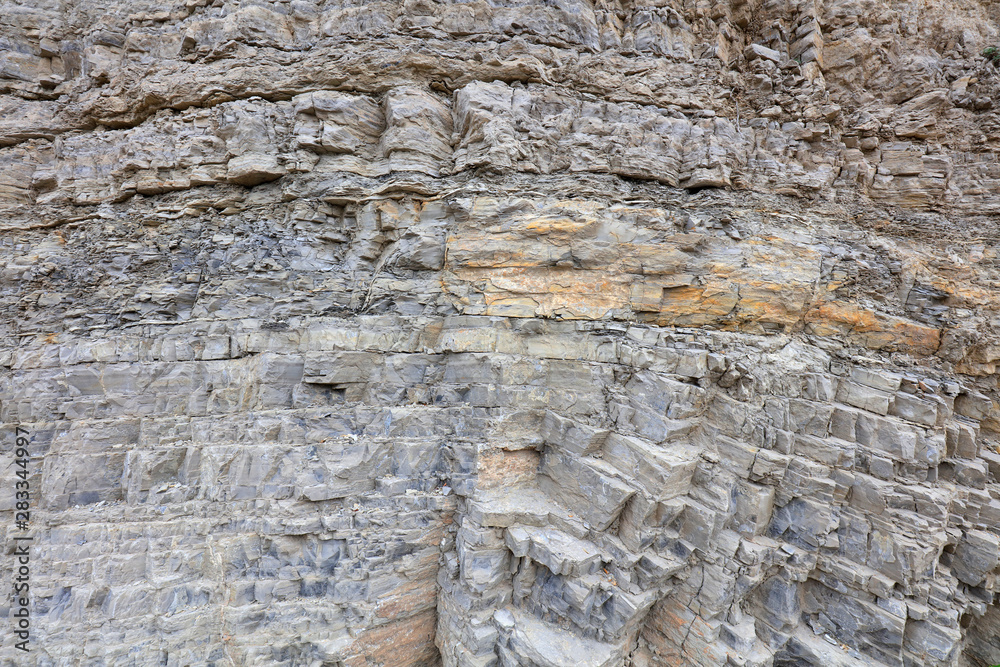 Fototapeta premium Grey rock bedding fold