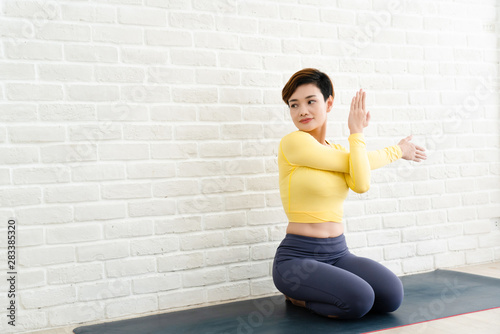 Yoga activities are popular with Asian women who take care of themselves. Which exercise can be played at home Or can have a gym And is training the muscles to make the body healthy and strong