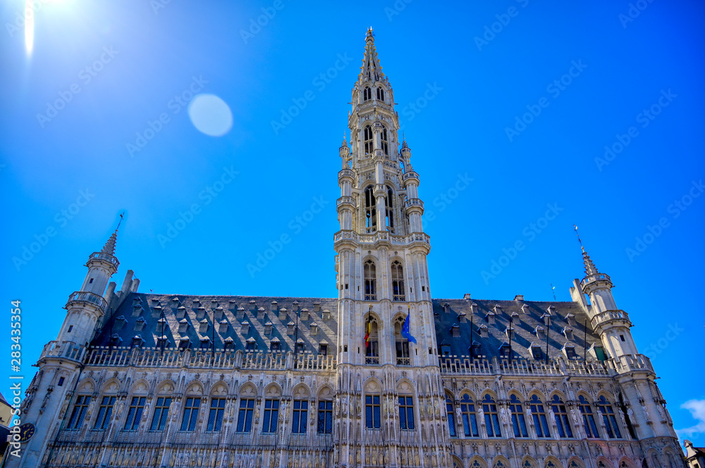 Fototapeta premium The Town Hall of the City of Brussels is a Gothic building from the Middle Ages. It is located on the famous Grand Place in Brussels, Belgium.