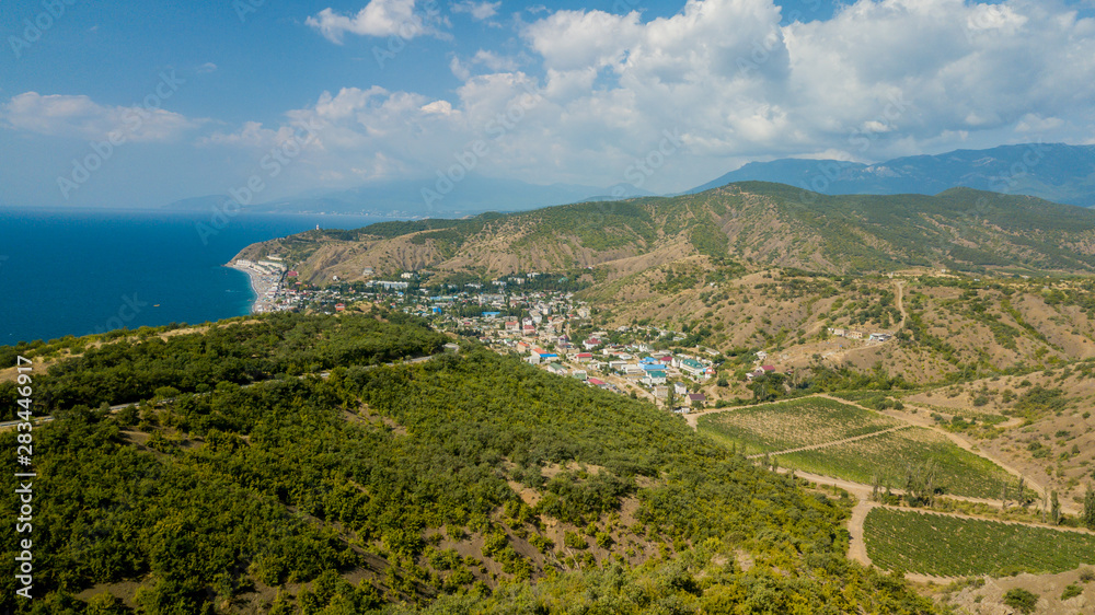Crimea trip: view from above of curvy mountain road