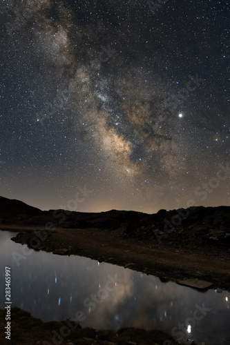 Milky way by the lake © Xalanx