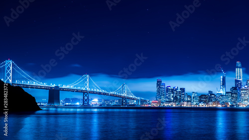 Bay Bridge San Francisco bei Nacht