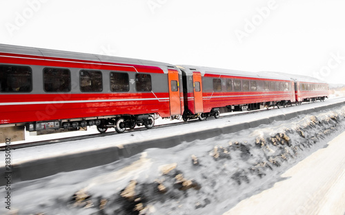 Zug Verbindung im Winterlichen Norwegen