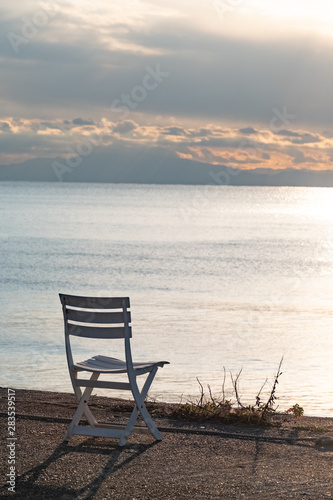 Sunset, sea and chair © スケ コン