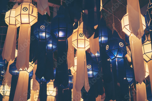 Luxury lamps in Chinese res...