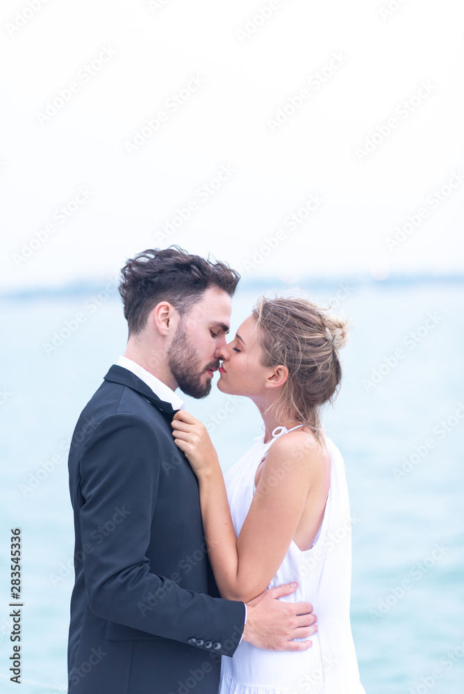Obraz premium Business couples are celebrating in a yacht, Honeymoon summer trip