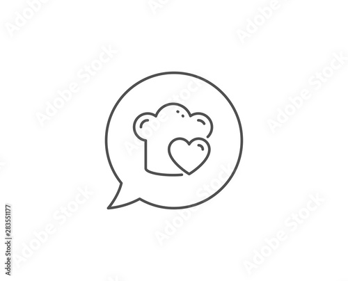 Cooking hat line icon. Chat bubble design. Chef sign. Love food preparation symbol. Outline concept. Thin line love cooking icon. Vector