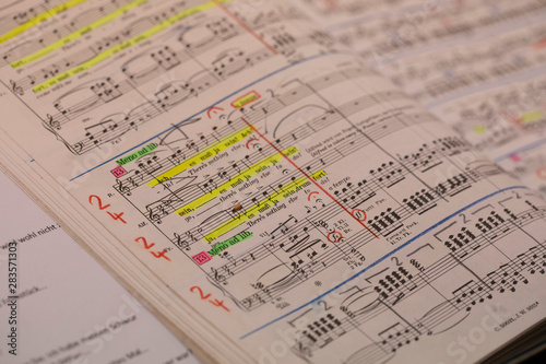 close up of music sheet of the Operette Fledermaus from Johann Strauss