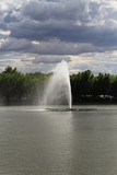 La fuente del lago de la capital del reino