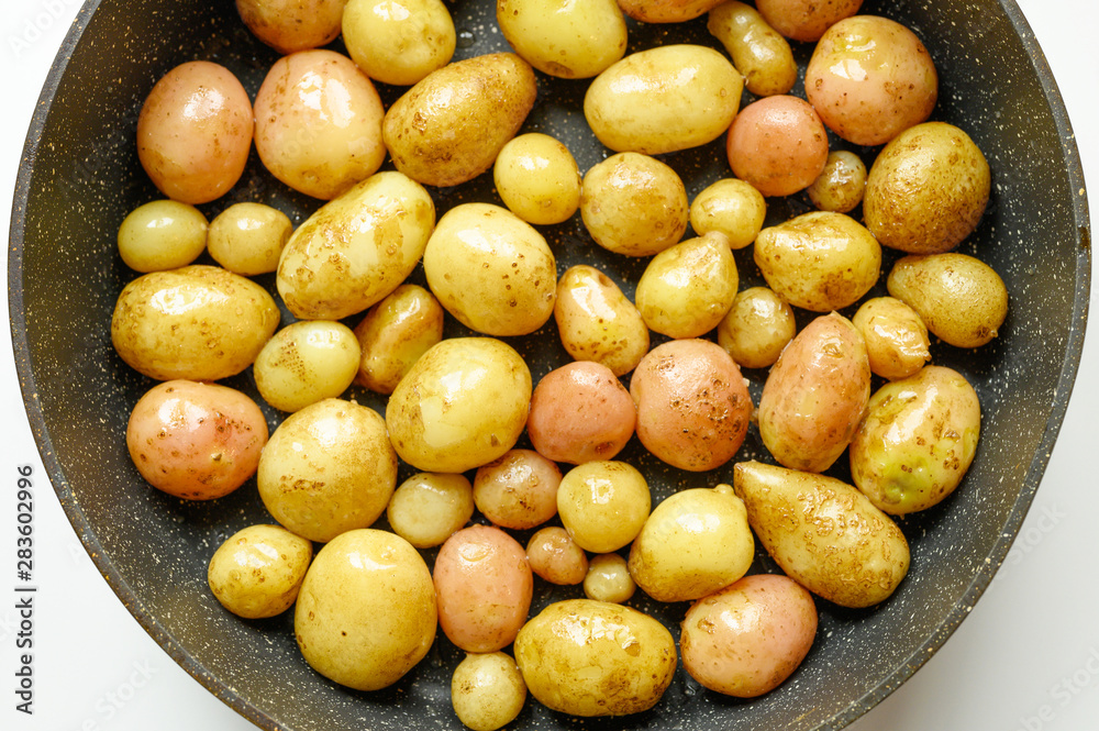 Roasted potatoes in the skin Roasted potatoes in the skin
