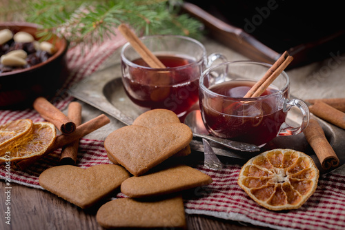 Mulled wine and swedish gingerbread cookies