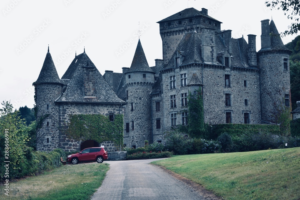 Château de Vixouze, Cantal