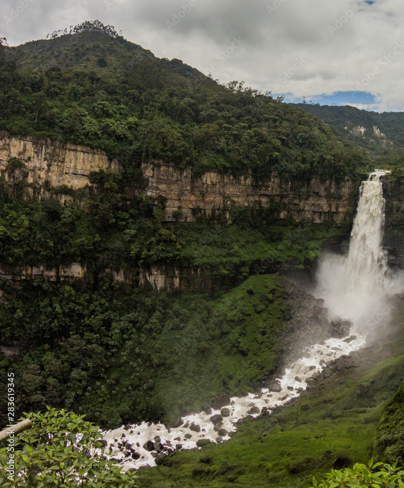 Obraz premium Tequendama falls from Colombia