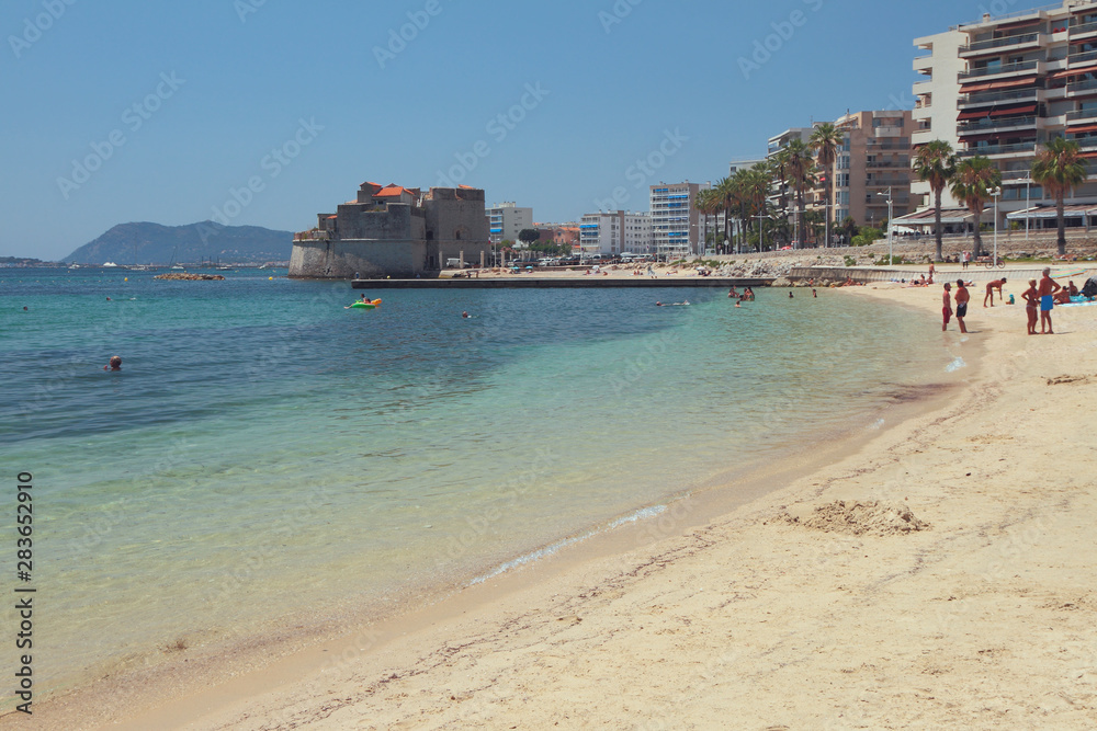 Obraz premium Sandy beach on sea coast. Toulon, France